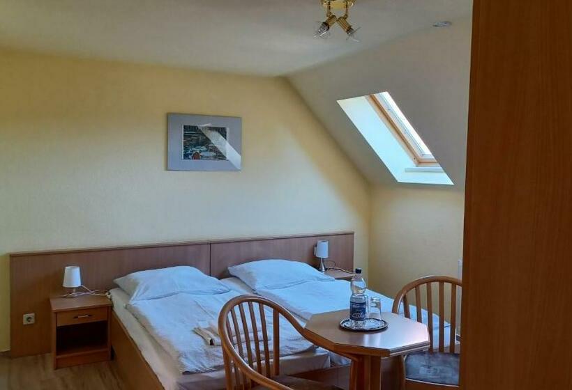 Номер Стандарт, Haus Waldesruh