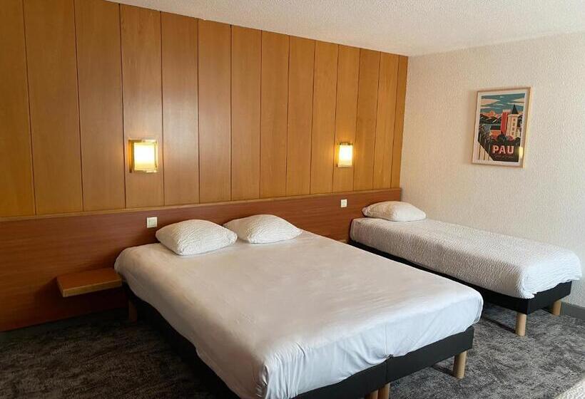 Четырехместный Номер Стандарт, Ostal Pau Universite   Sure Hotel Collection By Best Western