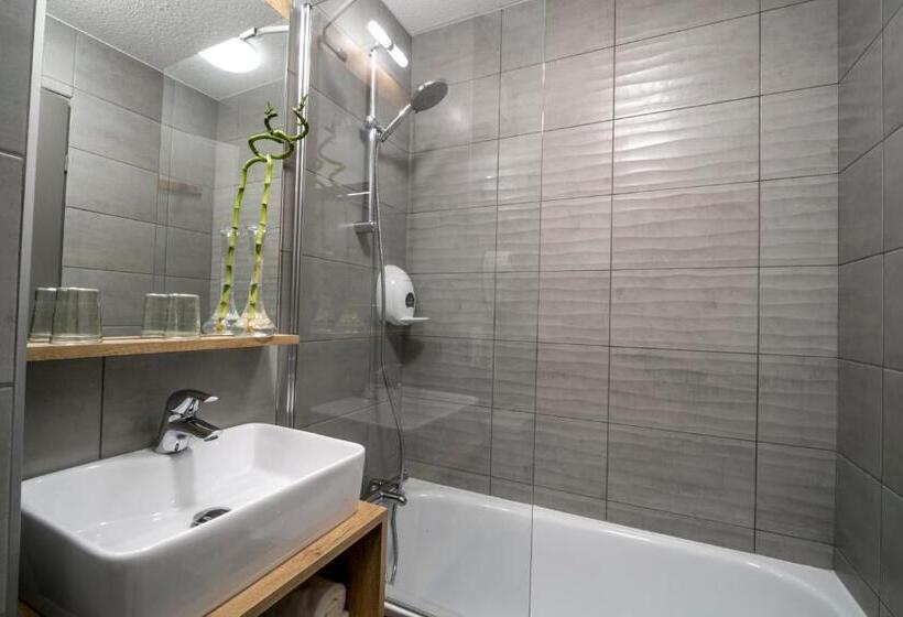 Апартаменты 2 Спальни, Ostal Pau Universite   Sure Hotel Collection By Best Western