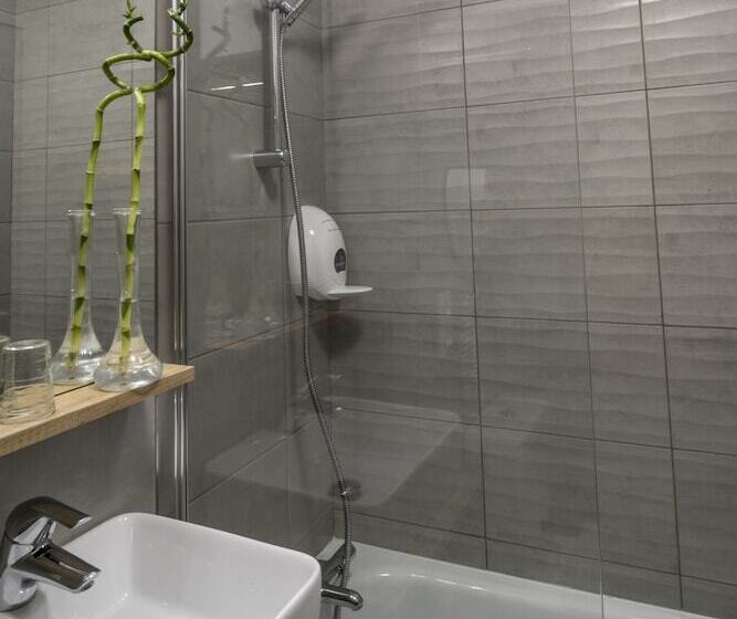 Люкс Superior, Ostal Pau Universite   Sure Hotel Collection By Best Western