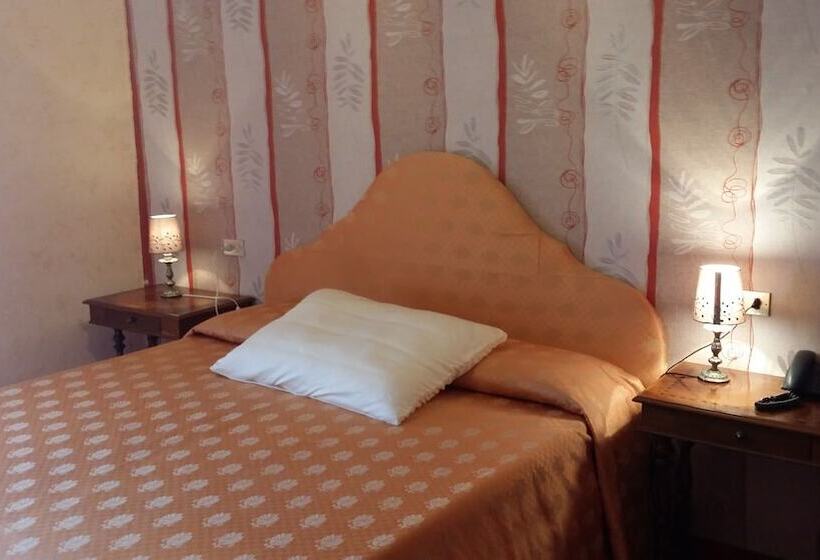 اتاق استاندارد یک نفره, Sempione Boutique