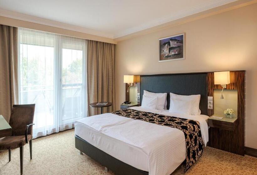 سوئیت پریمیوم, Spirit Hotel Thermal Spa