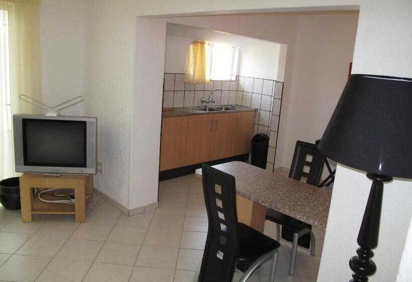 דירת שלושה חדרים, The Crescent Guesthouses  Bnb/self Catering
