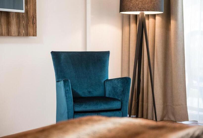 Люкс Вид на Горы, Rainell Dolomites Retreat