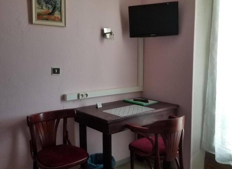 스탠다드 룸, L Hôtel Du Terreau Logis De France