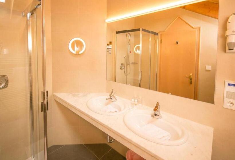 Номер Стандарт с Балконом, Goldenes Roessl Adults Only