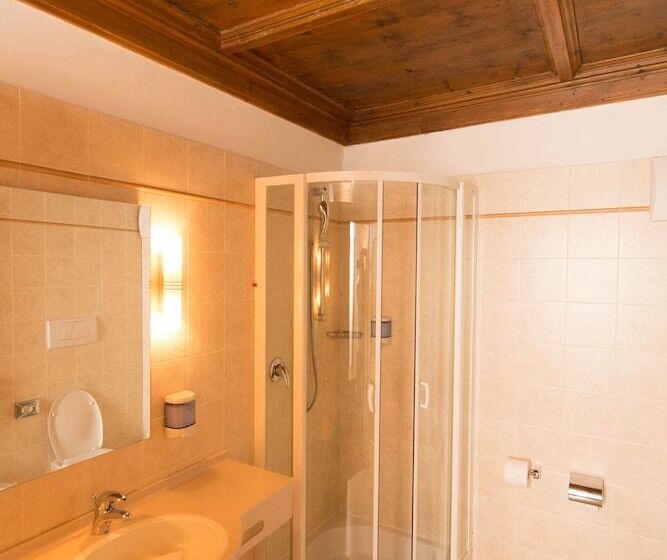 Классический Номер, Goldenes Roessl Adults Only