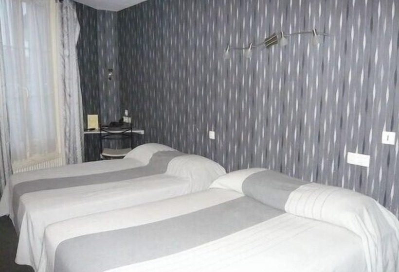 اتاق استاندارد چهار تخته, Hôtel   Restaurant Saint Jacques
