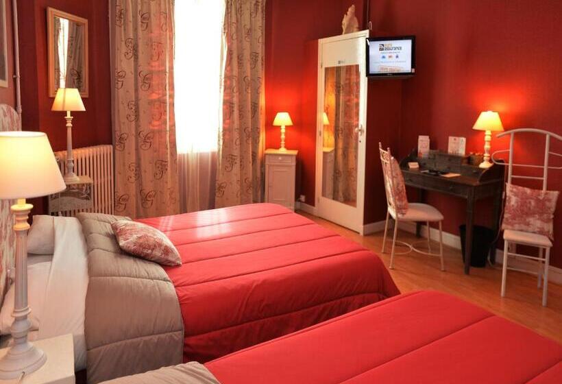 Номер Стандарт, Hôtel La Croix Blanche