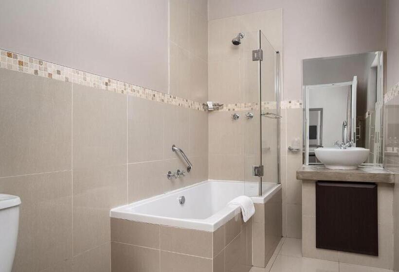 Номер Executive, Premier Resort Sani Pass