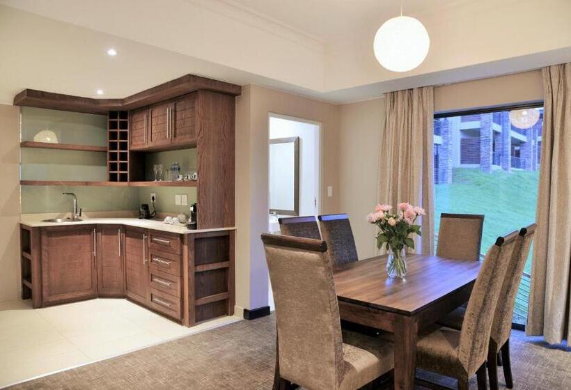 Люкс Кровать Кинг, Premier Resort Sani Pass