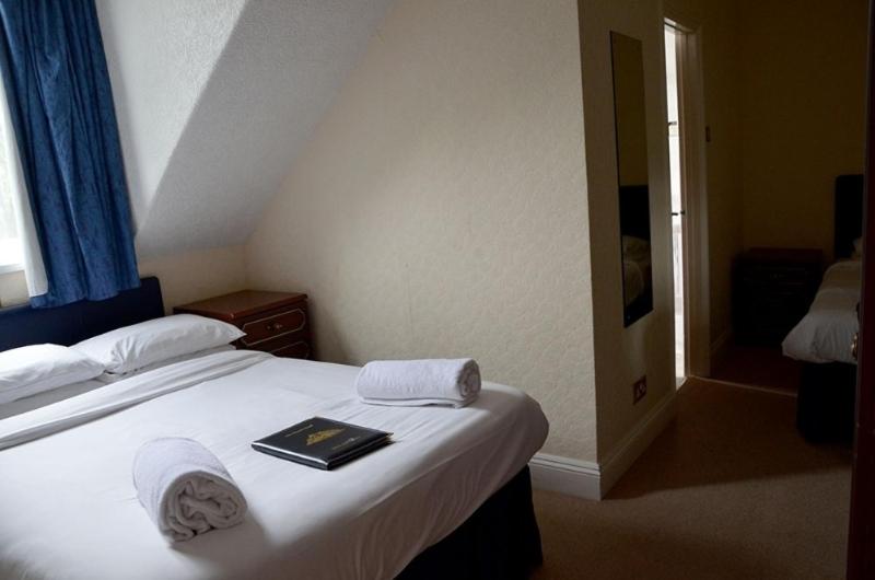 Номер Стандарт Трехместный, Uno Hotel Thames