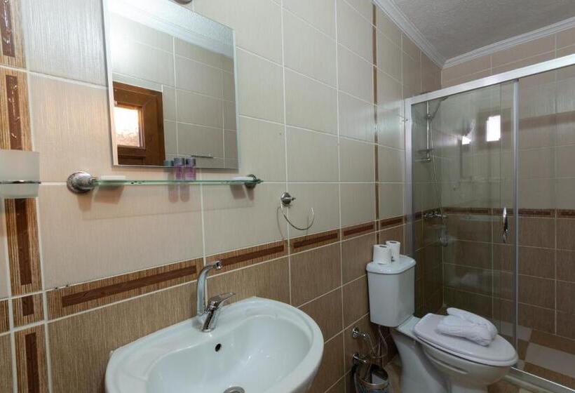 Номер Стандарт, Rebetika Hotel & Bistro