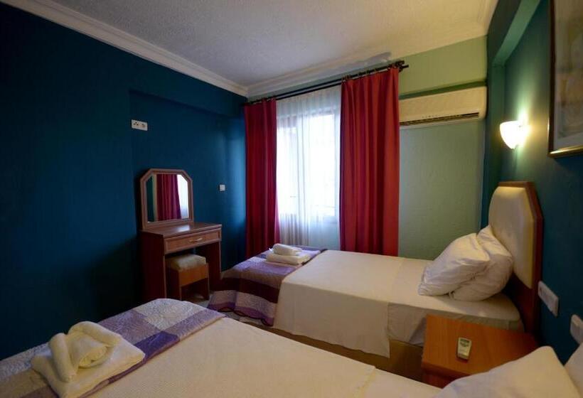 Номер Economy, Rebetika Hotel & Bistro