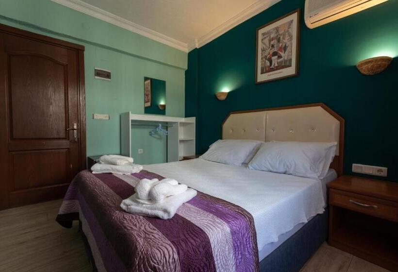Номер Basic, Rebetika Hotel & Bistro