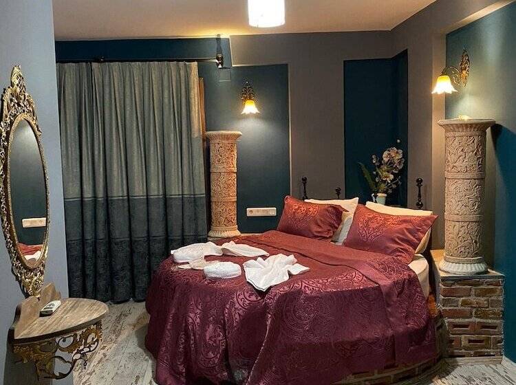 Номер Deluxe, Rebetika Hotel & Bistro