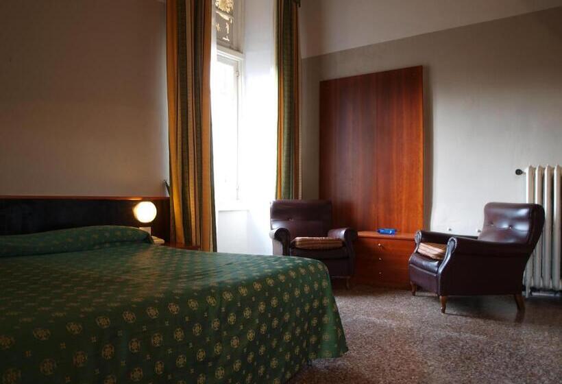 غرفة قياسية, Villa Bonera