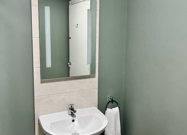 اتاق استاندارد سه نفره, Dingle Harbour Lodge B&b
