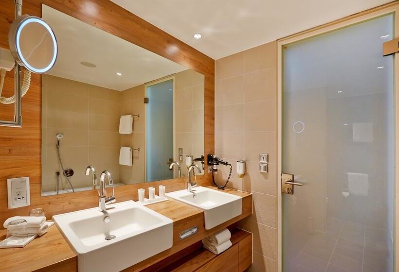 Студия Стандарт, H4 Hotel München Messe