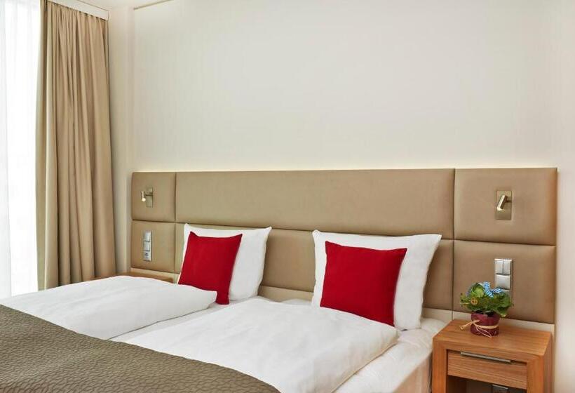 Номер Комфорт, H4 Hotel München Messe