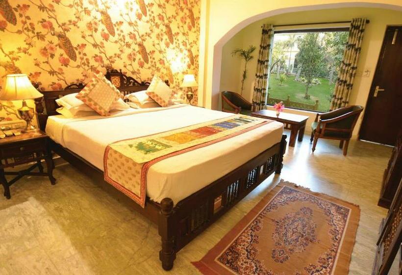 غرفة ديلوكس مزودة بشرفة, Raj Palace Resort