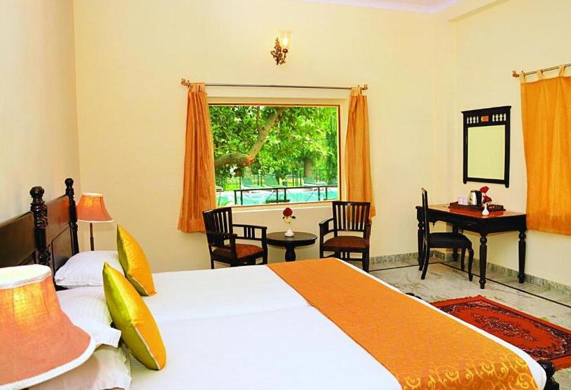 غرفة ديلوكس, Raj Palace Resort