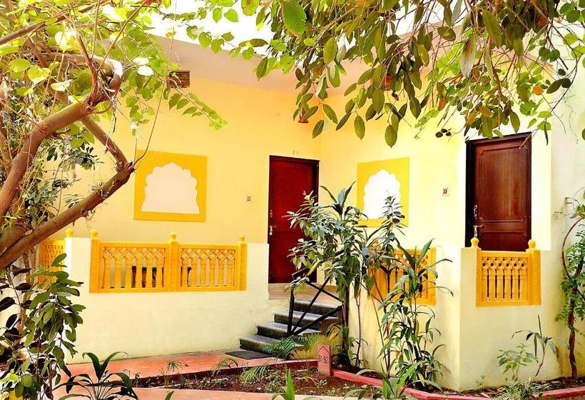 غرفة ديلوكس مزودة بشرفة, Raj Palace Resort