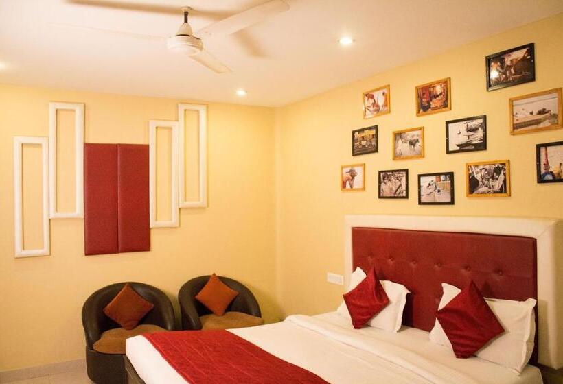标准间, Varuna Varanasi
