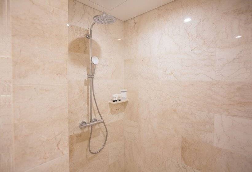 اتاق سوپریور با تخت بزرگ, Ecoland