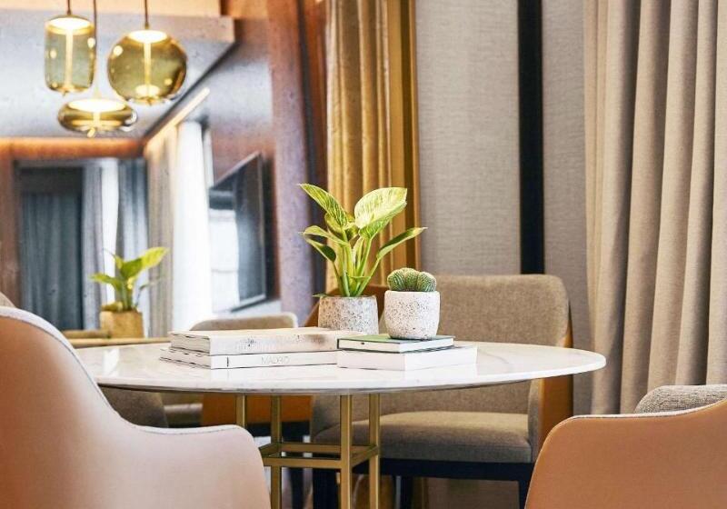 اتاق استاندارد با تخت بزرگ, Thompson Madrid, By Hyatt