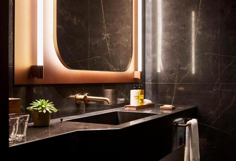 اتاق استاندارد با تخت بزرگ, Thompson Madrid, By Hyatt