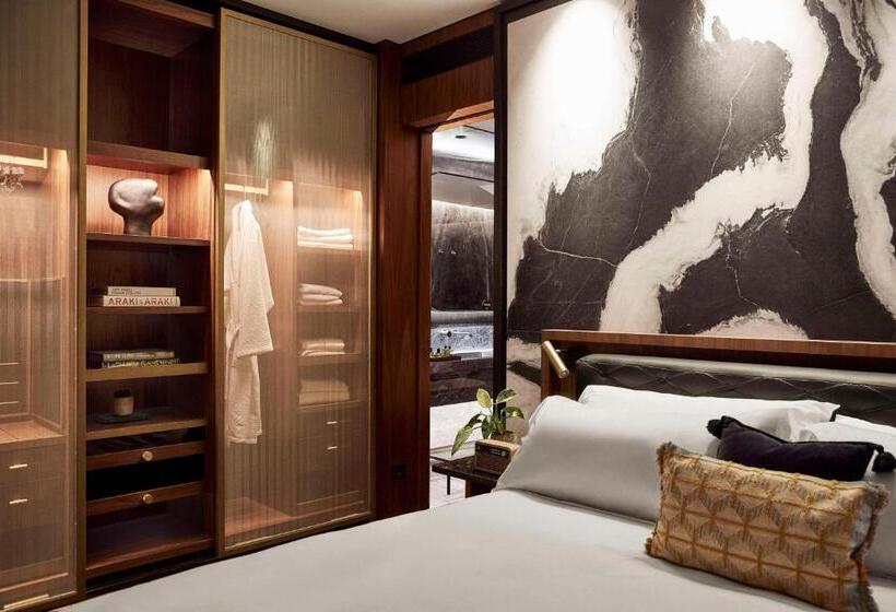مجموعه ویستا شهر, Thompson Madrid, By Hyatt