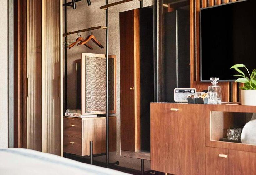 اتاق استاندارد با تخت بزرگ, Thompson Madrid, By Hyatt