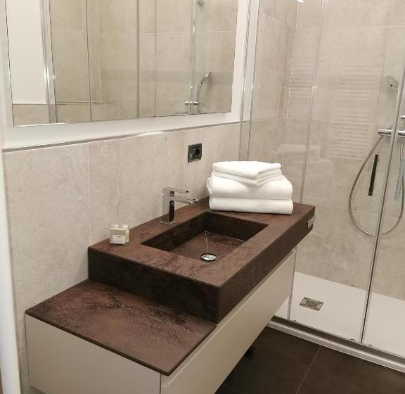 اتاق لوکس با بالکن, Cascina Rocca Agriturismo B&b