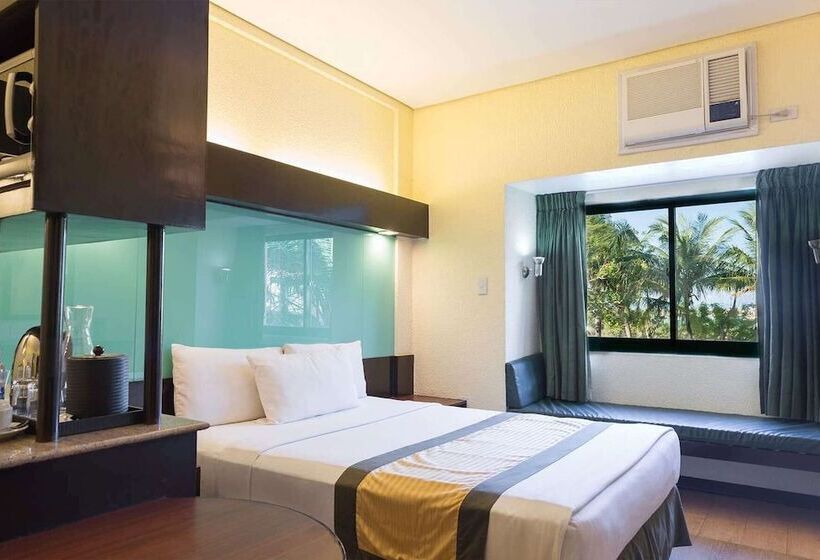 Люкс, Microtel By Wyndham Cabanatuan