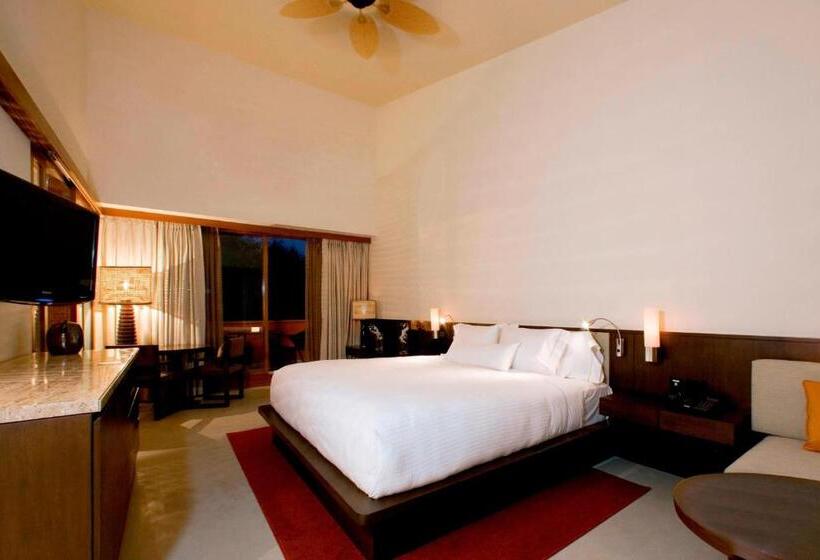 اتاق پرمیوم, The Westin Sohna Resort & Spa