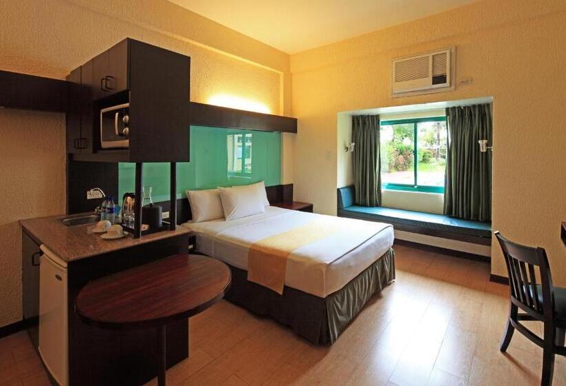 Люкс, Microtel By Wyndham Cabanatuan