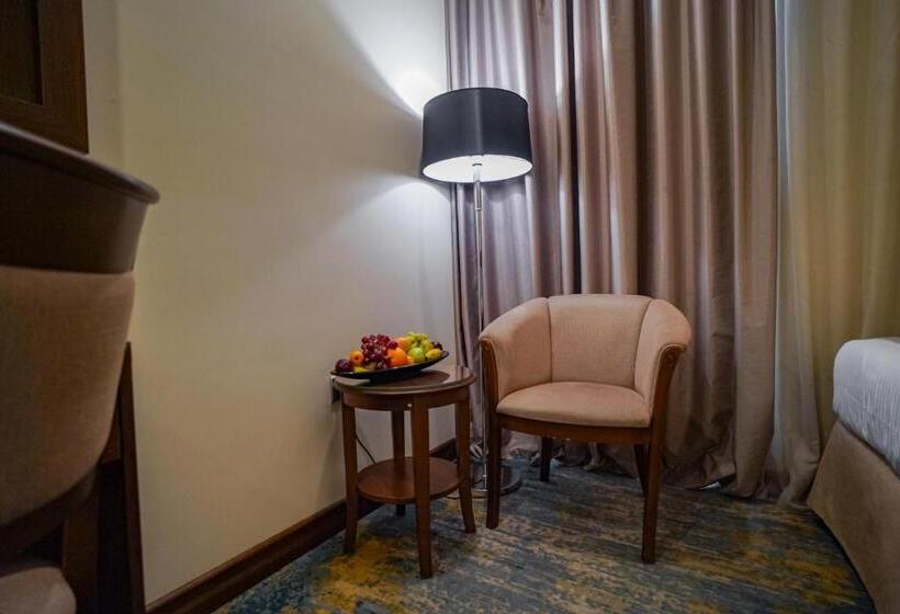 اتاق استاندارد سه نفره, Emaar Elite