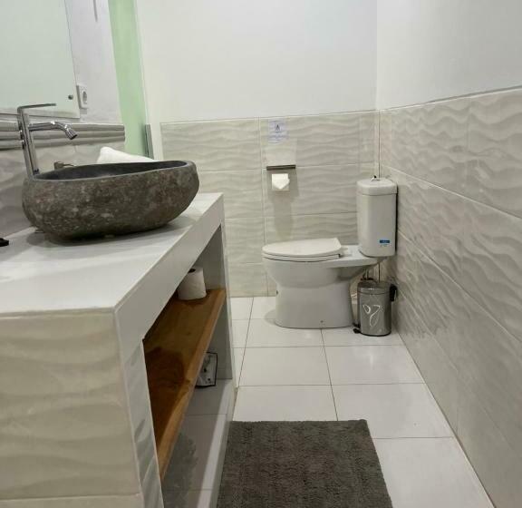 Quarto Estandar Vista Piscina, Naia Lombok