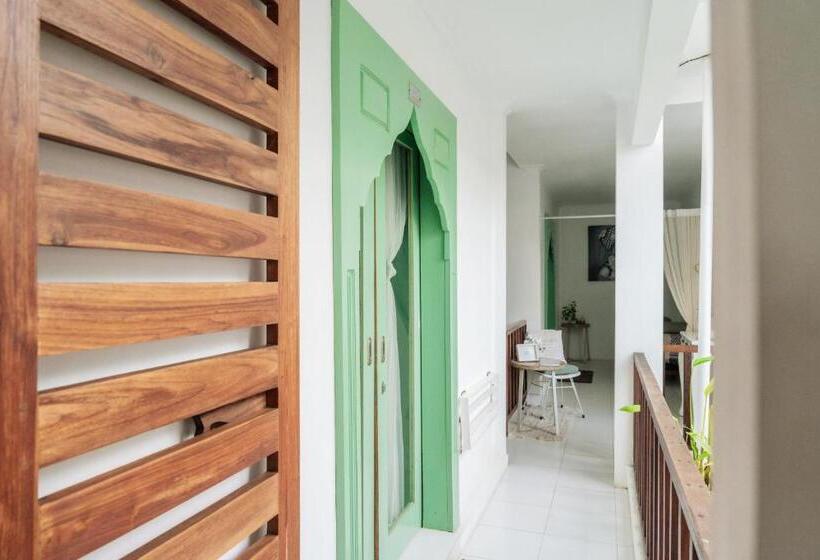 Quarto Estandar, Naia Lombok