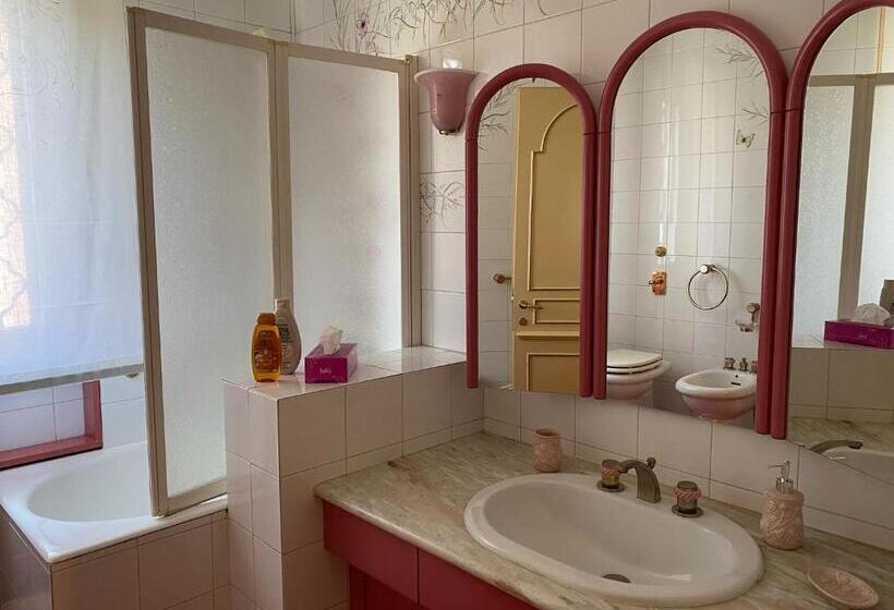 اتاق استاندارد چهار تخته, Casa Giovanna