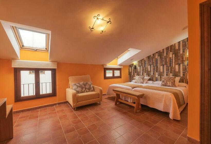 标准间, Hostal El Griel No Disponemos De Recepción Física