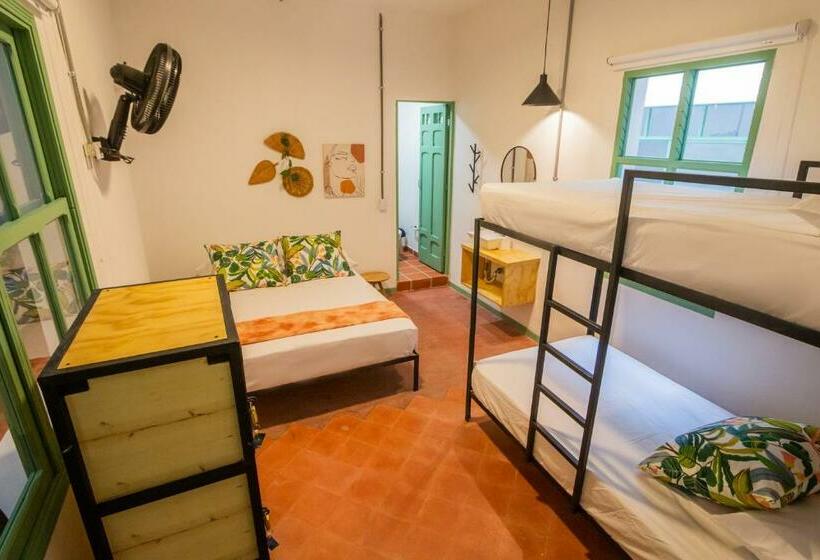패밀리 룸, Centro Hostel Medellin