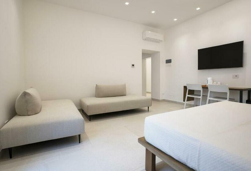 Президентский Люкс, Kalibia Rooms And Suites