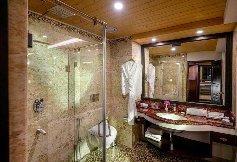 اتاق کلاب, Denzong Regency  Luxury Mountain Retreat Spa & Casino