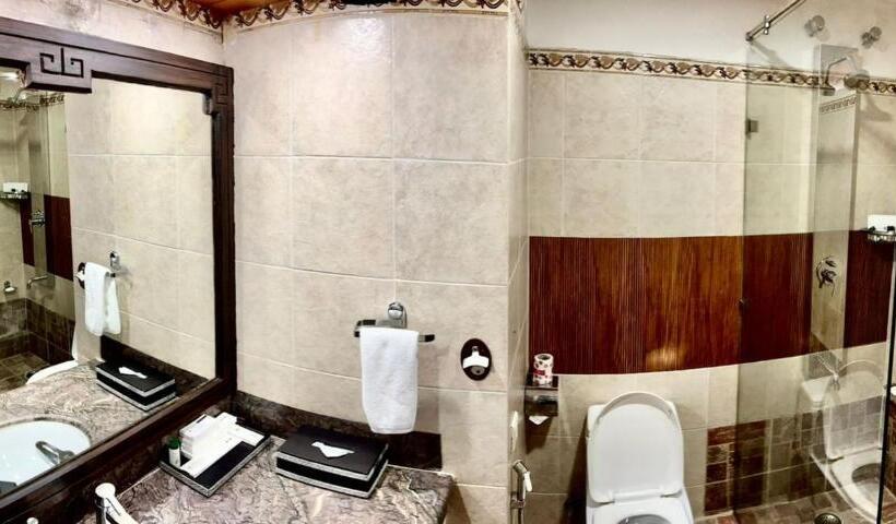 اتاق لوکس, Denzong Regency  Luxury Mountain Retreat Spa & Casino
