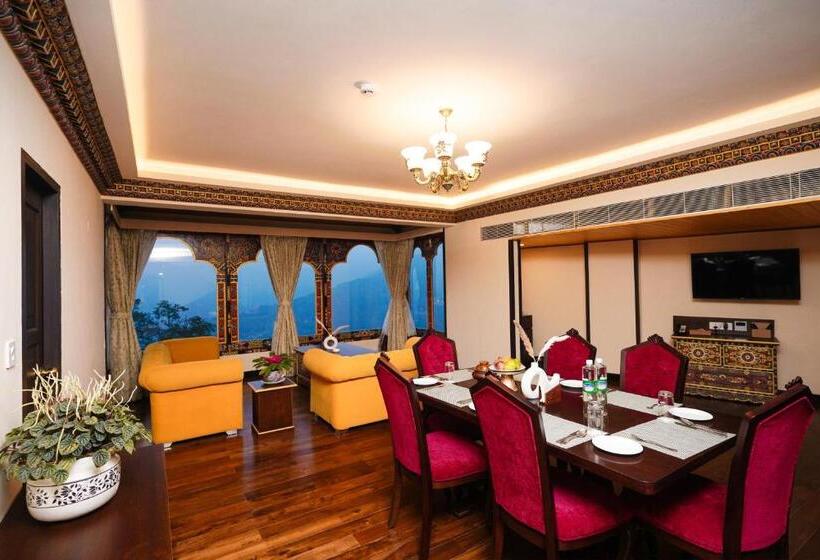 سوییت دوبلکس, Denzong Regency  Luxury Mountain Retreat Spa & Casino