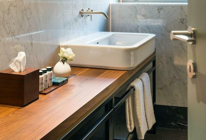 سوییت سوپریور, Byssus Suites