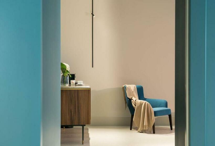سوییت سوپریور, Byssus Suites