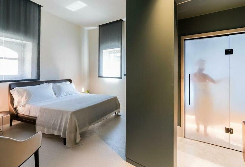 سوییت سوپریور, Byssus Suites
